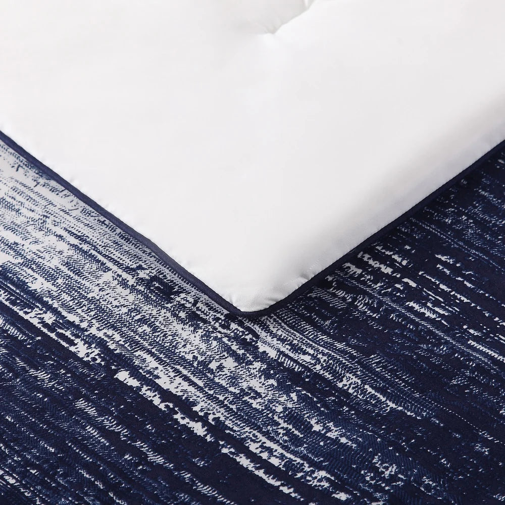 Vince Camuto Lyon Two-tone Brushstroke Comforter Set
