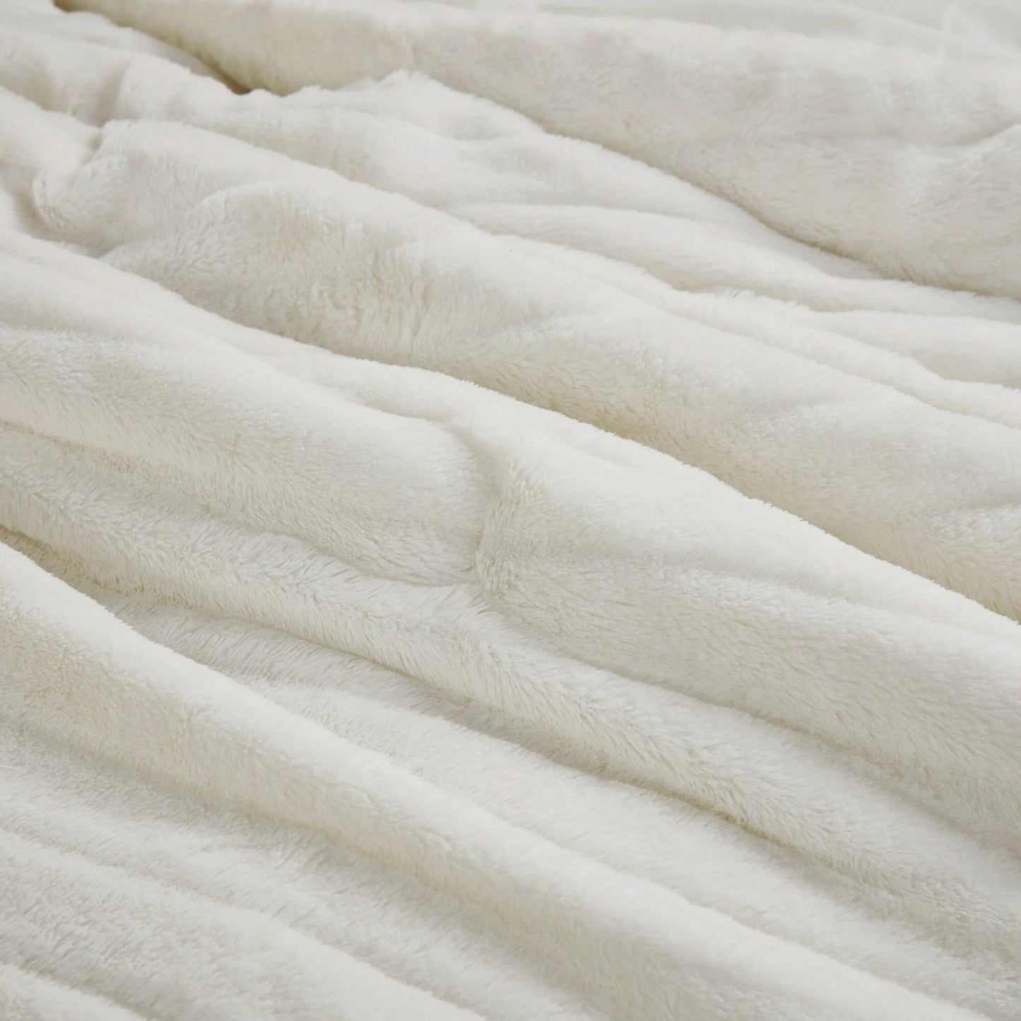 Madison Park Eve Faux Fur Comforter Set
