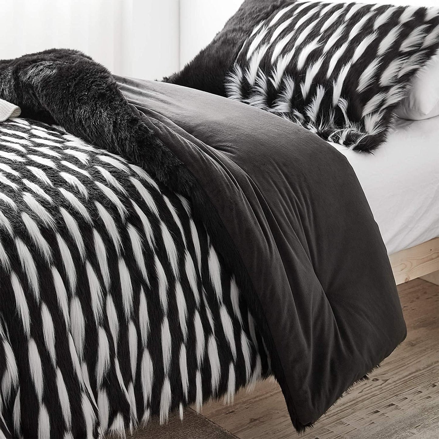 Tiger Lion - Coma Inducer? Oversized Comforter Set - Zebra Black