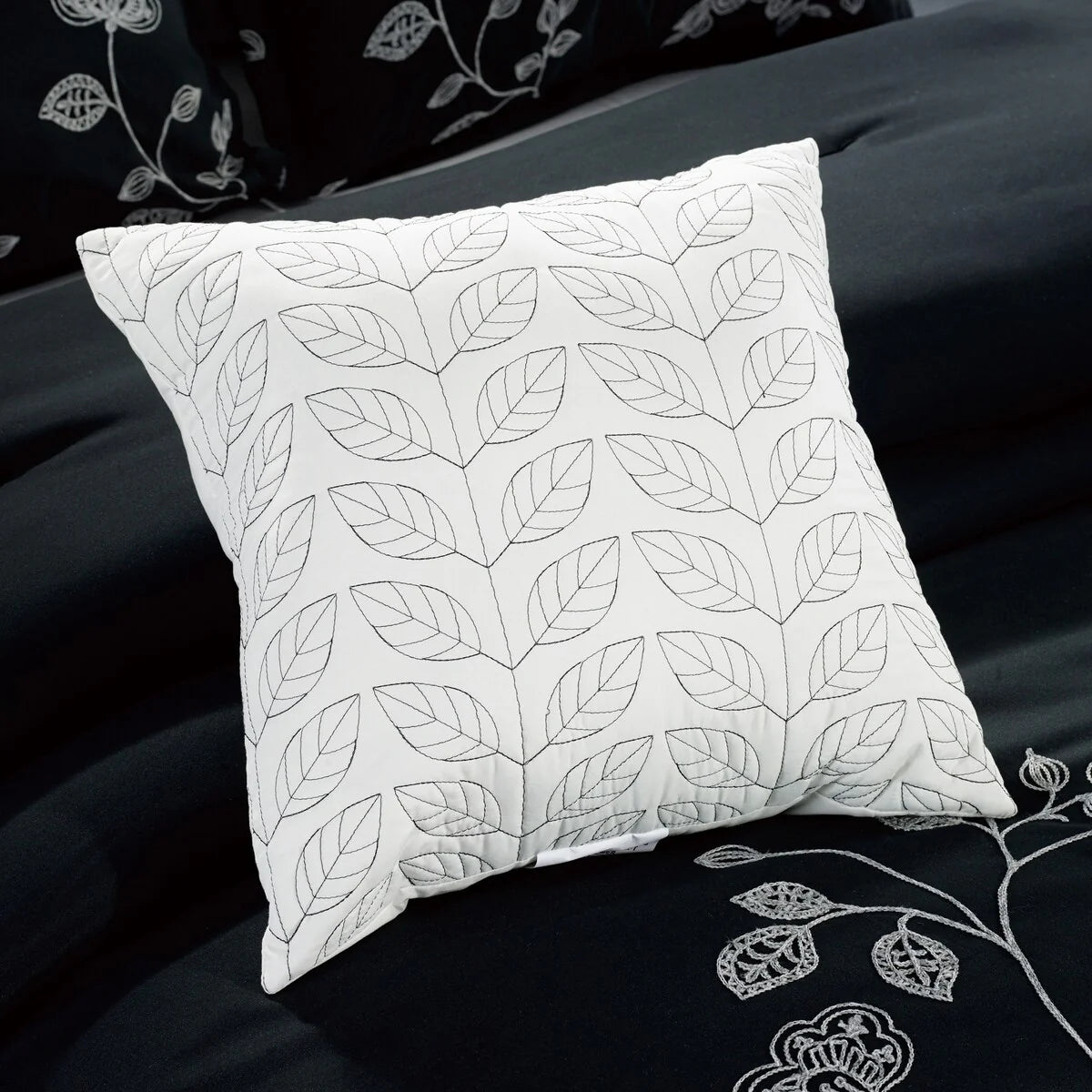 Behrouz Luxury 7 Piece Comforter