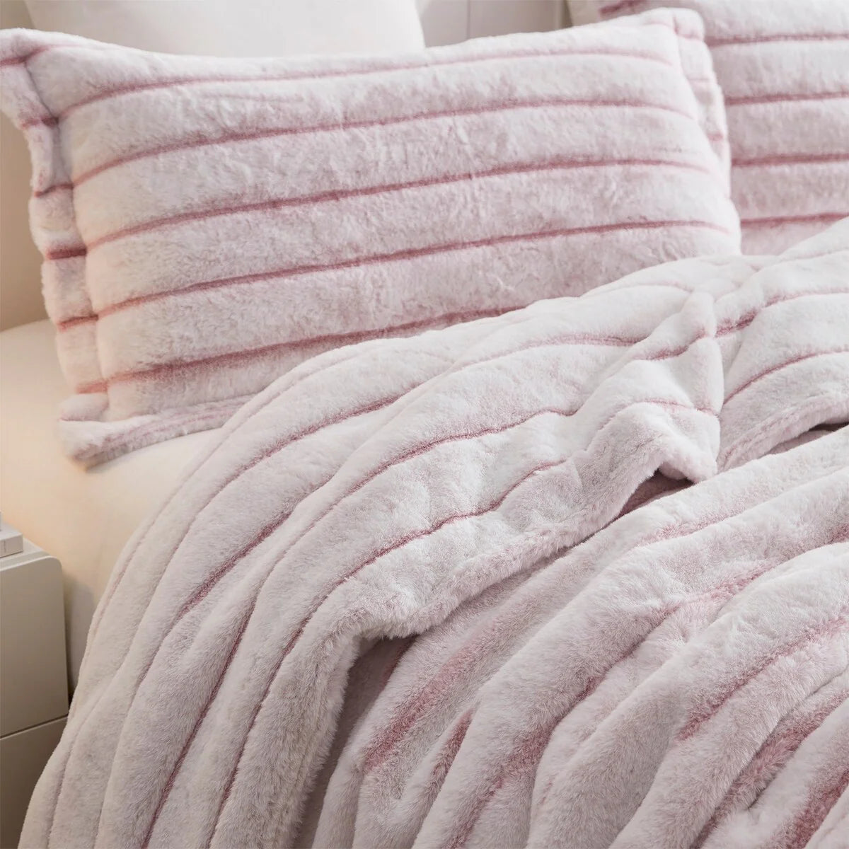 Softer than Soft? - Coma Inducer? Oversized Comforter Set - Candy Cane