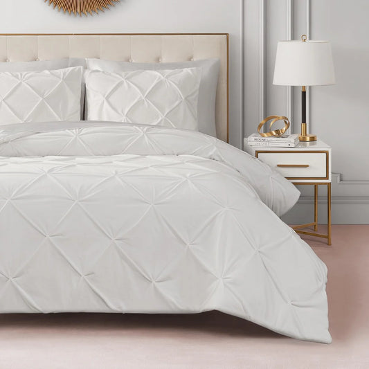 Juicy Couture Kiss Pleat Plush Comforter Sets