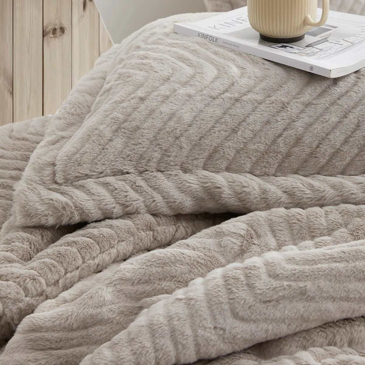 Alpine Skiing - Coma Inducer? Oversized Comforter Set - Natural Beige