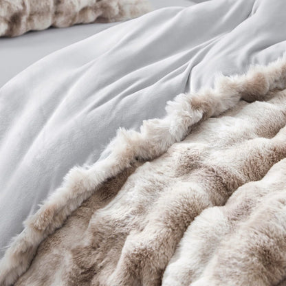 Redhaired Husky - Coma Inducer? Oversized Comforter Set