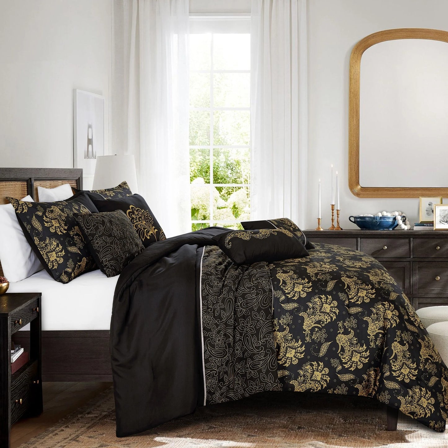 Dubh Luxury 7 Piece Comforter set