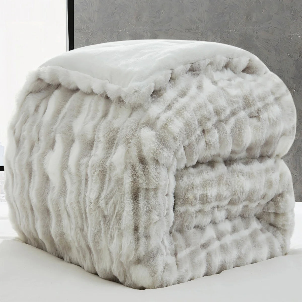 Oh Deer? - Coma Inducer? Oversized Comforter Set - White-Tailed Gray