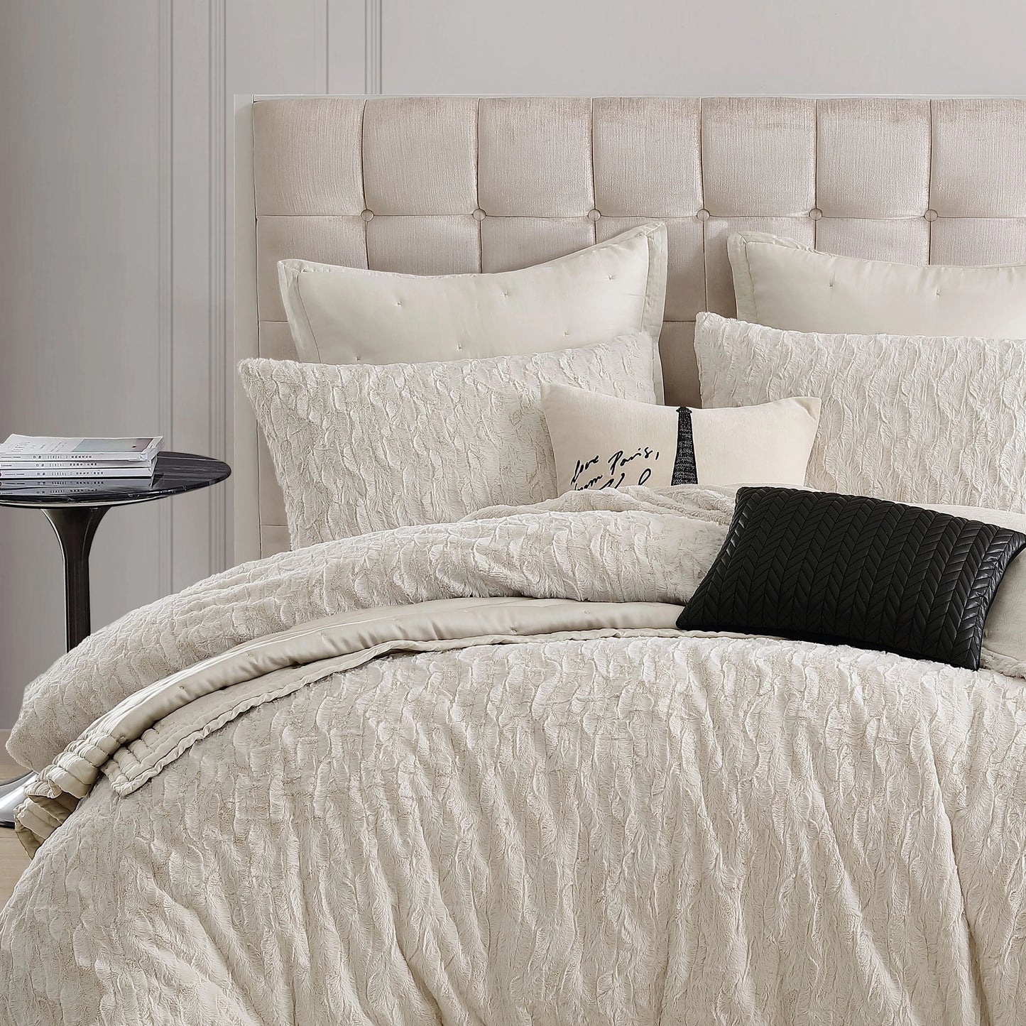 KARL LAGERFELD PARIS Heavenly Faux Fur Comforter Set