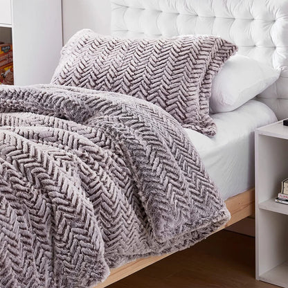 Cozy Peaks? - Coma Inducer? Oversized Comforter Set - Chevron Frosted Sierra